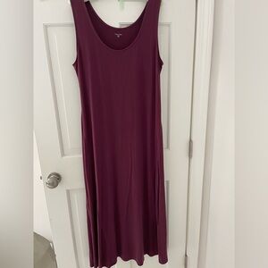 Sleeveless maxi plum Garnet Hill dress L